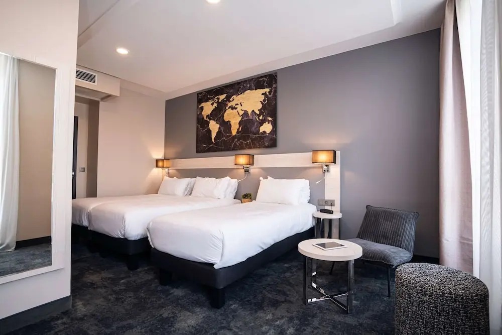 هتل نیس 4 ستاره